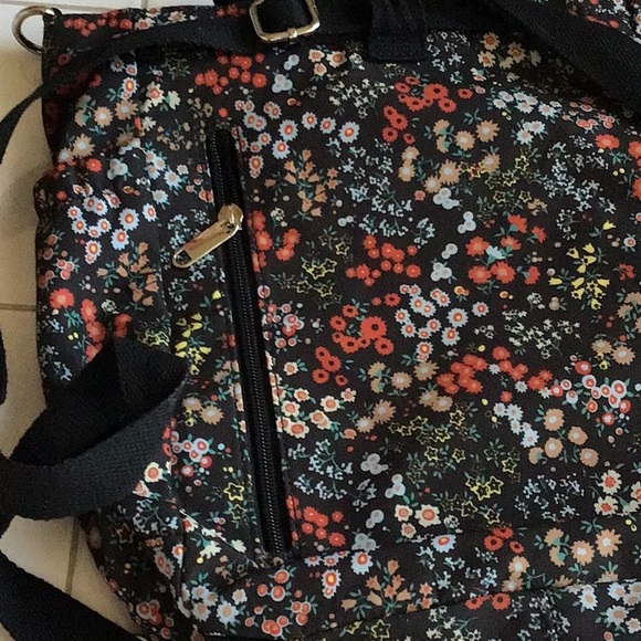 ‘Wild Fable’ Backpack/Shoulder/Hand Tote - Picture 5 of 8